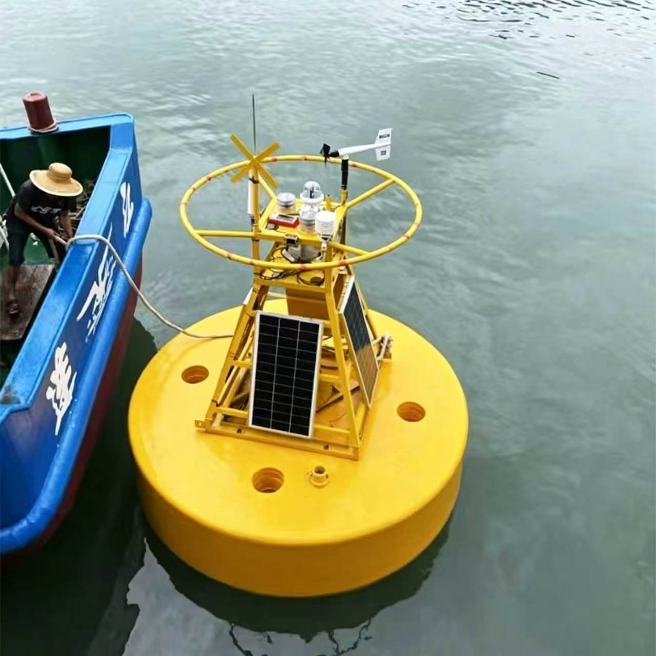 Yellow marine monitoring buoy for hydro-meteorological observation
2. 关键词布局建议