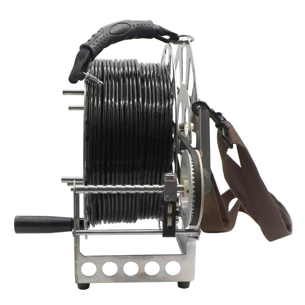Side view of portable cable winch showing bidirectional automatic level-wind screw guide and drive gear