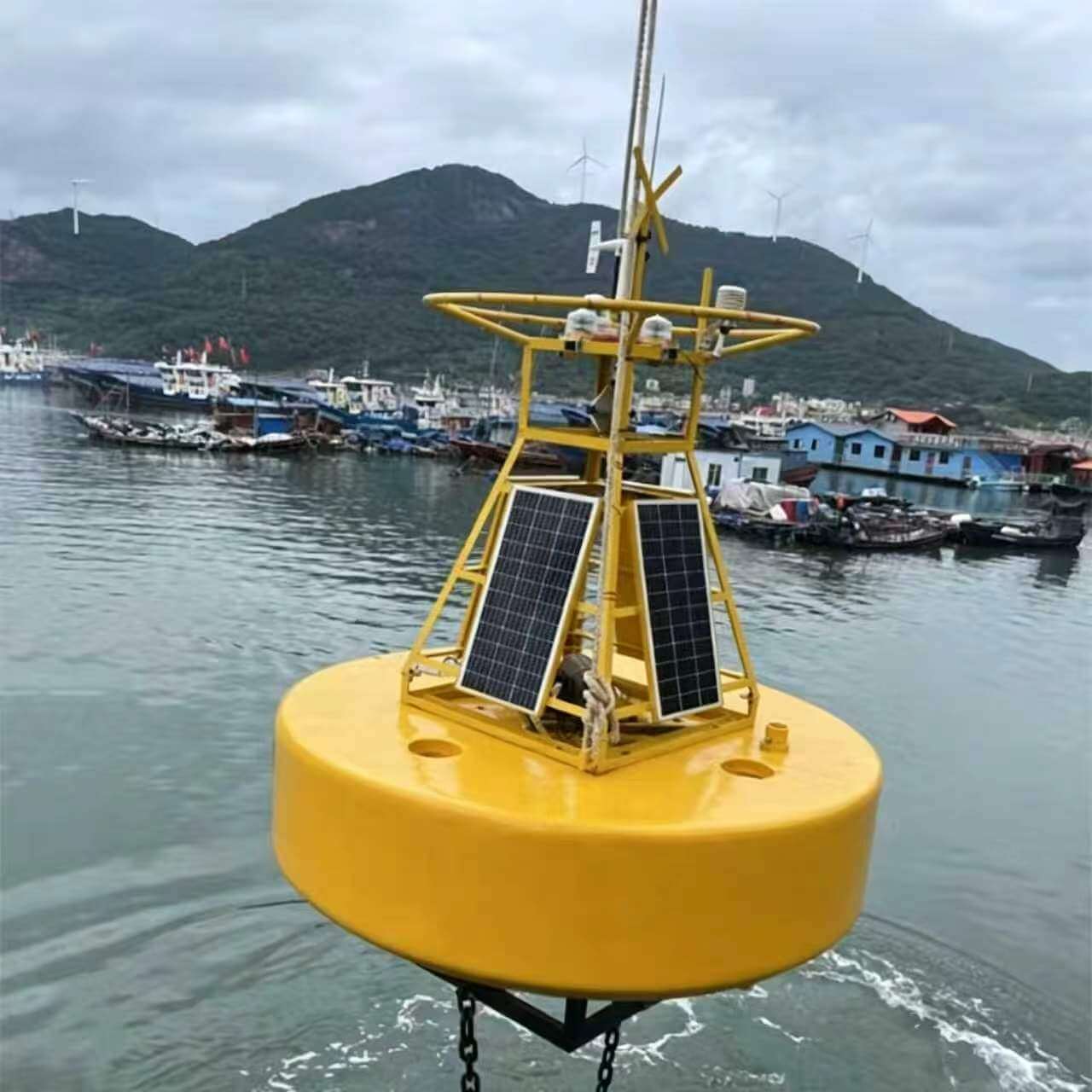 Industrial drifting buoy with satellite communication (4G, LoRa, NB-IoT)